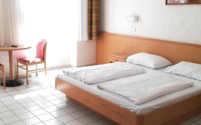 Pension Fnfhaus