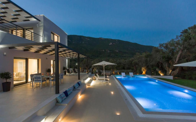 Almyra Villas