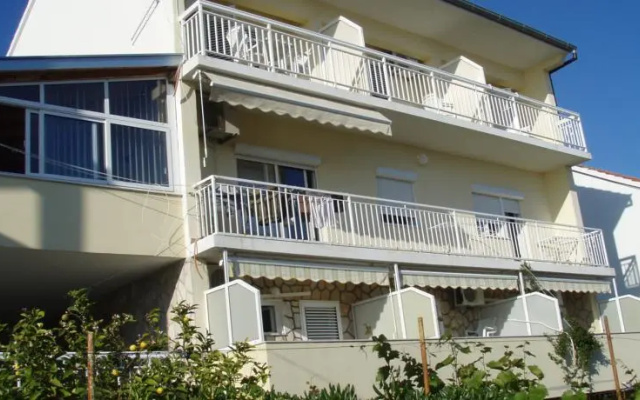 Apartments Iva
