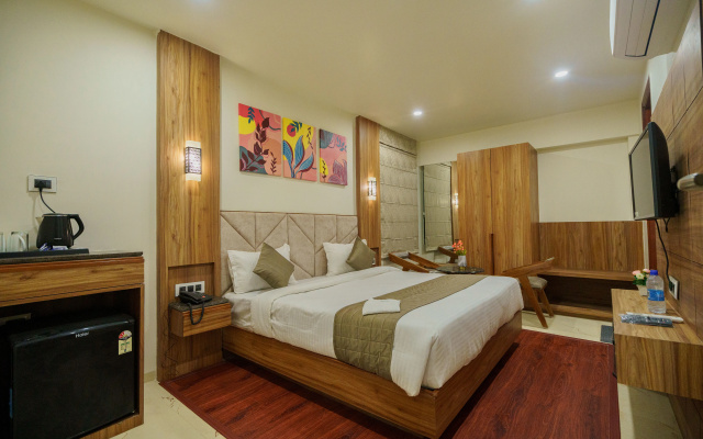 Hotel Emerald
