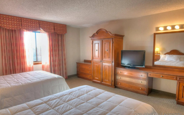 MCM Elegante Suites Abilene