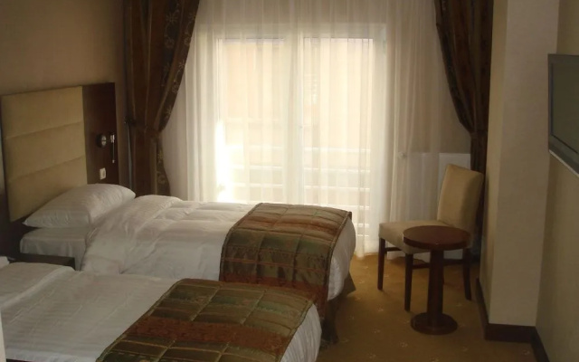 Cetin Otel