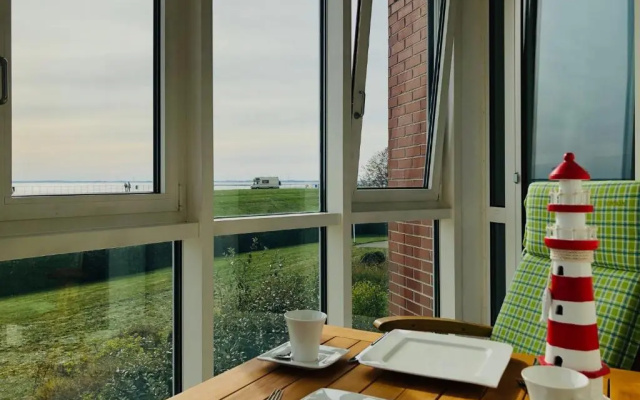 Apartment 12