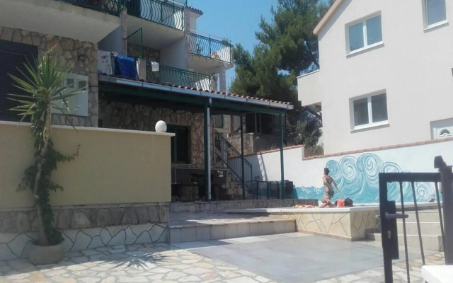 Rina - with pool - SA1(2)