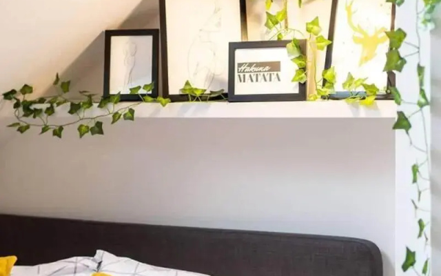 Luxurious 4-bedroom Home on Trendy Ormeau, Belfast