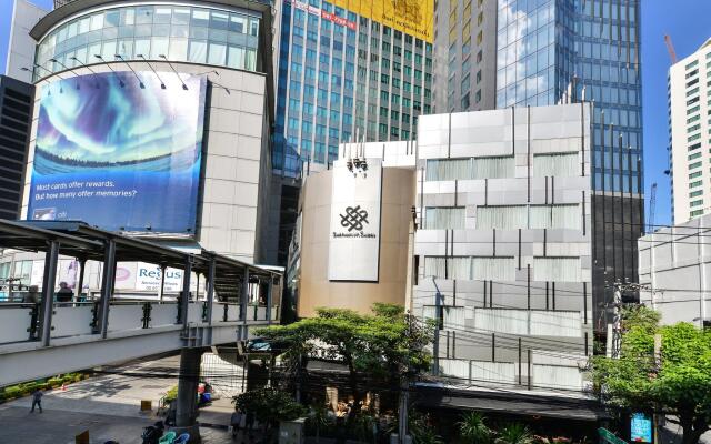 Отель Sukhumvit Suites вид на фасад