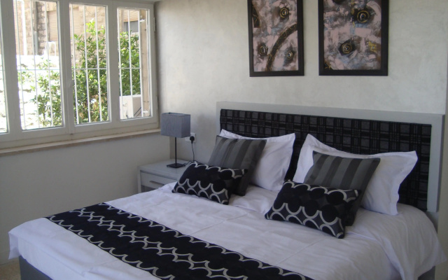 Villa Dia - Guest House