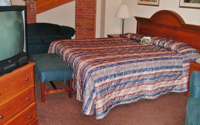 Country Hearth Inn Lomira Hotel