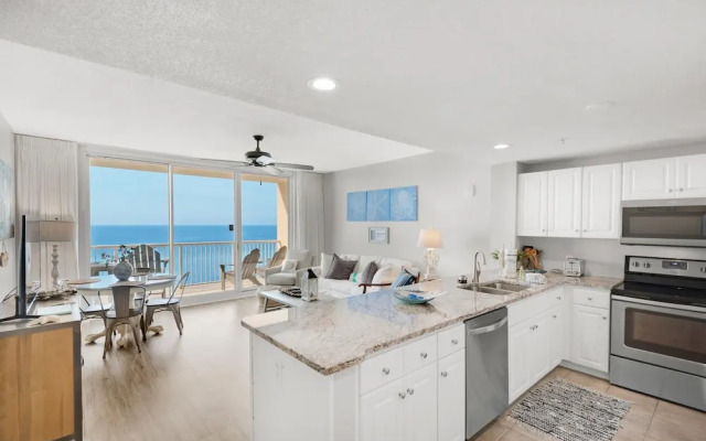 Majestic Beach Towers 1-1006
