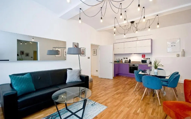 Mulberry Flat 2 - Two bedroom 1st floor by City Living London