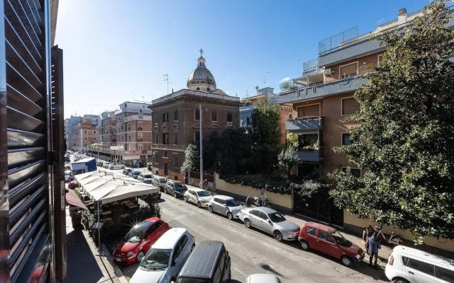 Rental in Rome San Gioacchino View Apartment