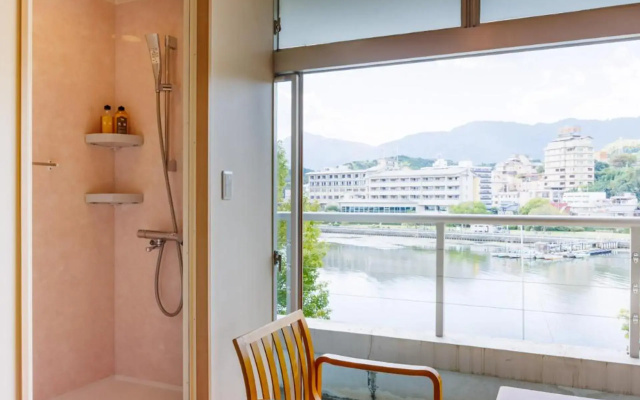 Biwako Grand Hotel