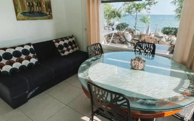 step to the sea