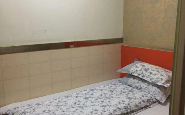 Fudun Holiday Hostel