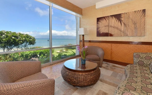 Royal Kahana 618 by RedAwning