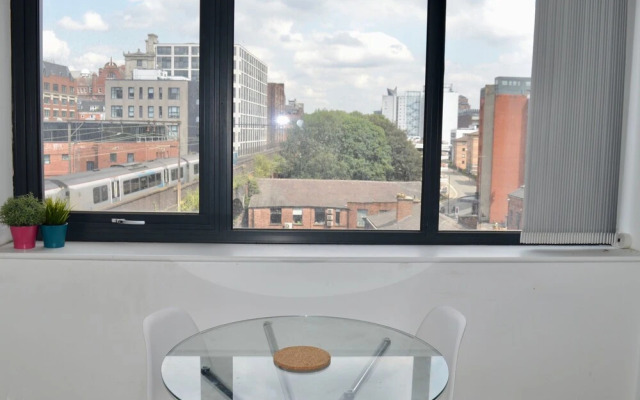 Spacious Studio Apartment In Manchester Centre