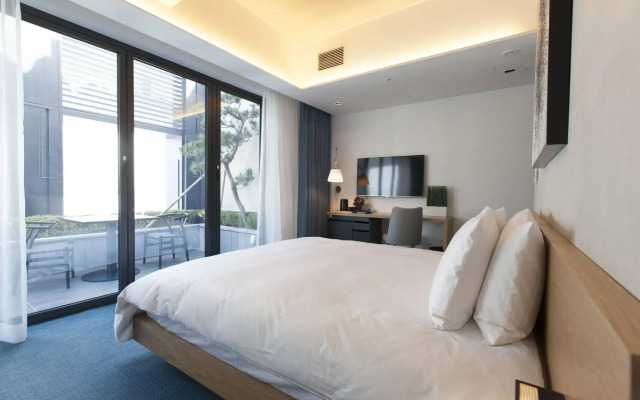 Stay B Hotel Myeongdong