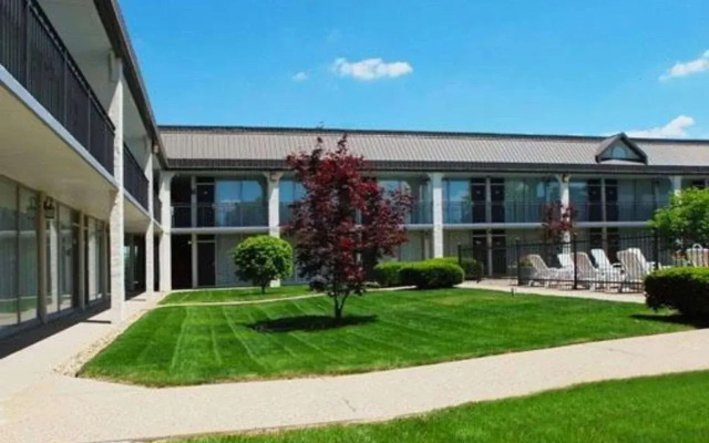 Rodeway Inn Conference Center