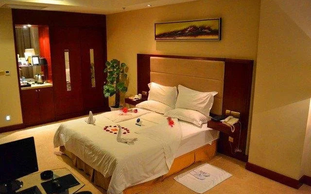 Longtan Hotel