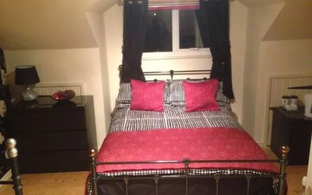 The Golden Lion Hotel