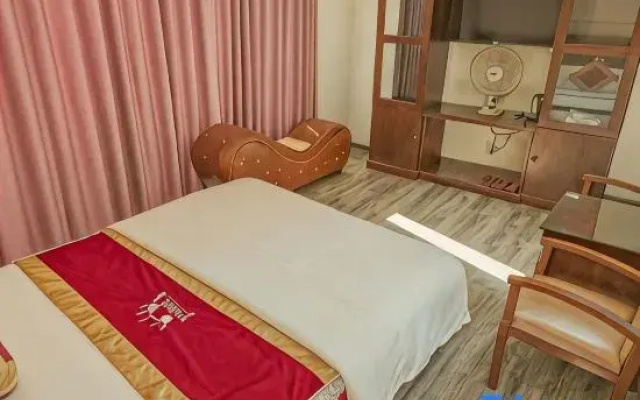Hoang Gia Long Bien Hotel