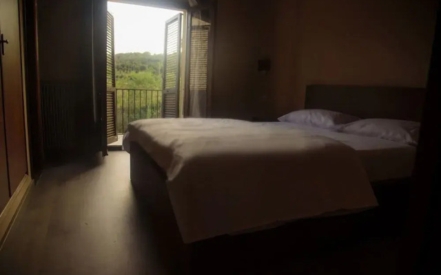 Hostal Darnius