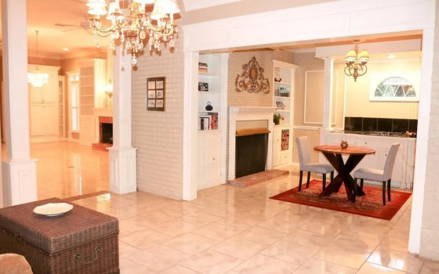 Opus House Bed and Breakfast