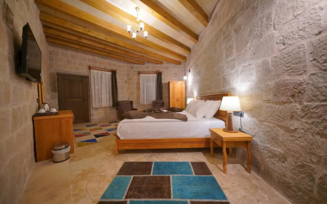 Cappadocia Secret Hill Cave Suites