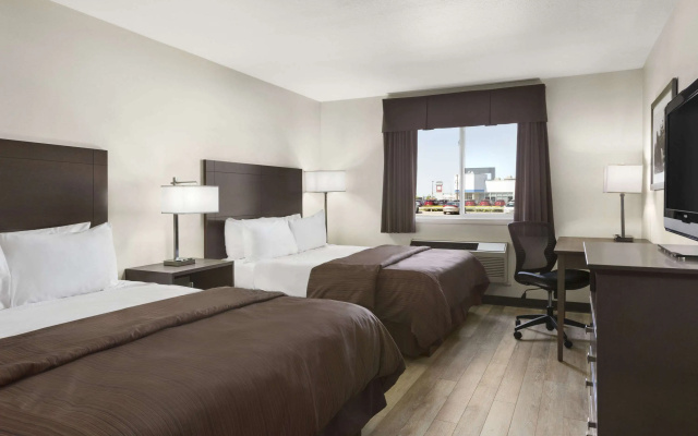 Days Inn by Wyndham Steinbach