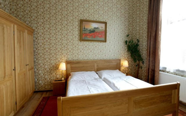 EA Hostel Hrubá Skála
