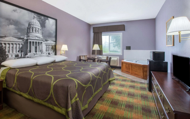 Super 8 by Wyndham Sweet Springs
