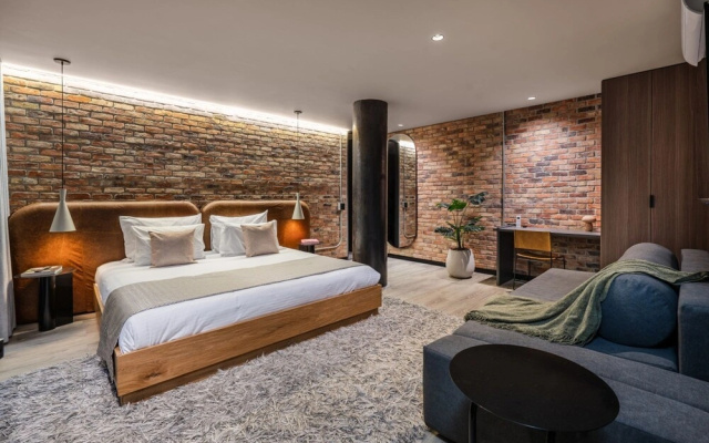 Luxury 3BR Apt With Private Jacuzzi Pool Table