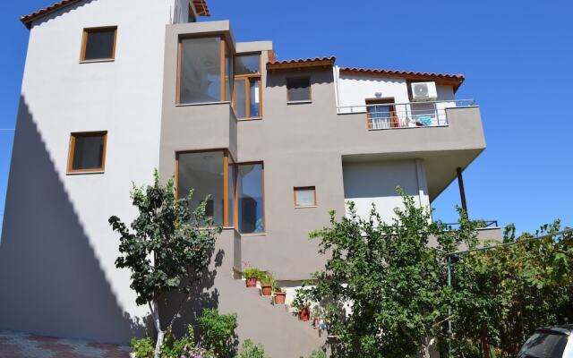 Отель Bino Apartments Албания, Ксамил - отзывы, цены и фото номеров - забронировать отель Bino Apartments онлайн вид на фасад