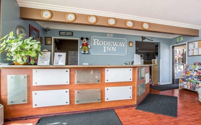 Rodeway Inn & Suites Near Convention Center 2