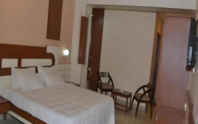 Nayak Beach Resort