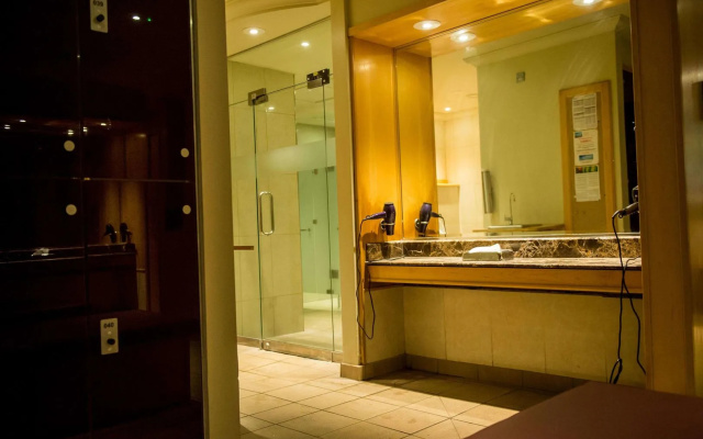 Thorpe Park Hotel and Spa
