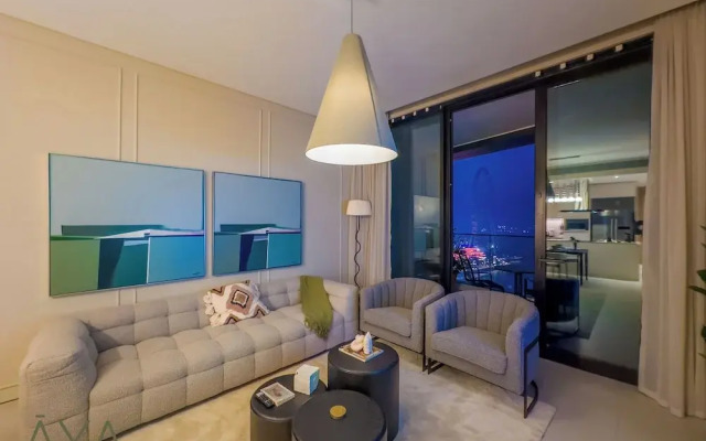 Aya - Beachfront Bliss 2BR Haven at The Beach Residences