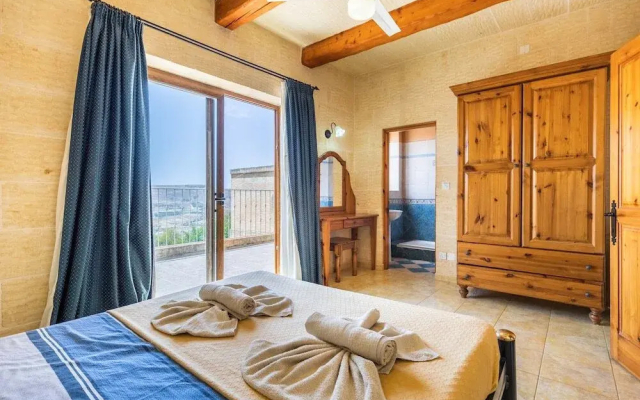Gawhra - 3 BR Villa with Private Pool - BAG 49938