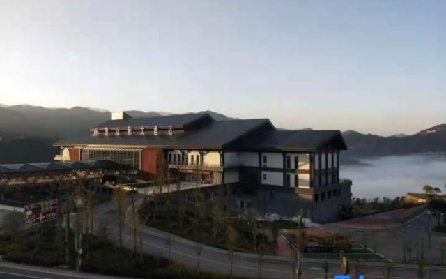 Qian Yun Shan Fang Hotel