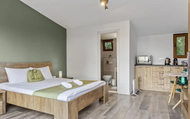 Silver Bungalow