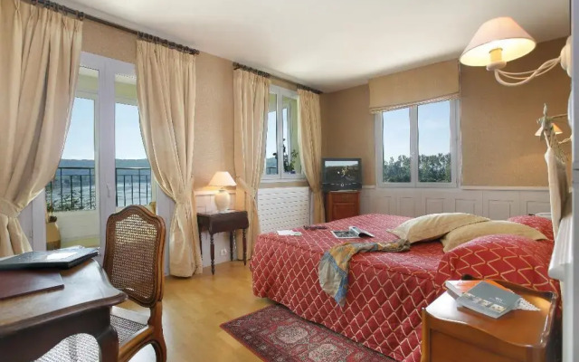 Le Beau Rivage