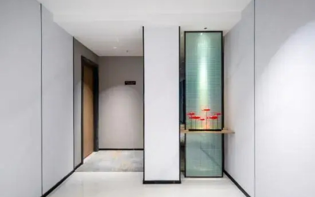 Kaimeilai Hotel (Shenzhen Futian Shangmeilin Subway Station Store)