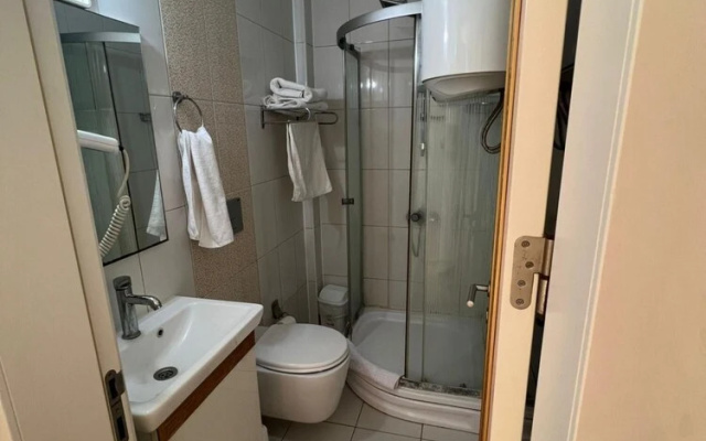 Modern Studio Flat in Didim with Shared Pool