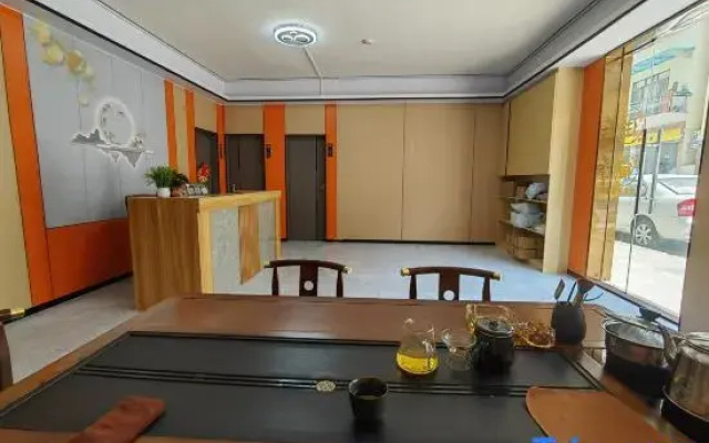 Yipin Homestay (Qinghui Garden Jinbang Shangjie)