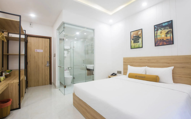 Continent Hotel Danang