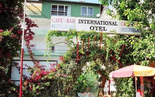 Arsi Enfi City Beach Hotel вид на фасад