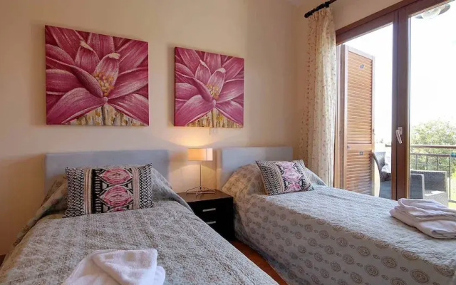 Villa HG12 - Athina