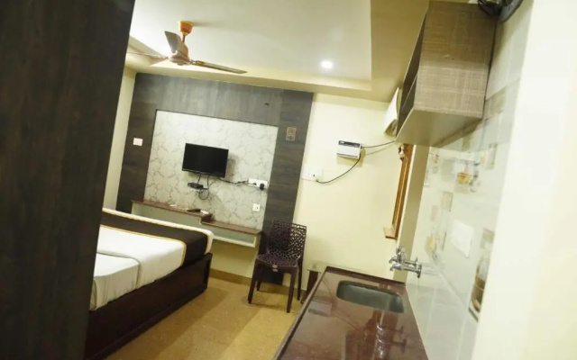 OYO 28131 Bhimas Residency