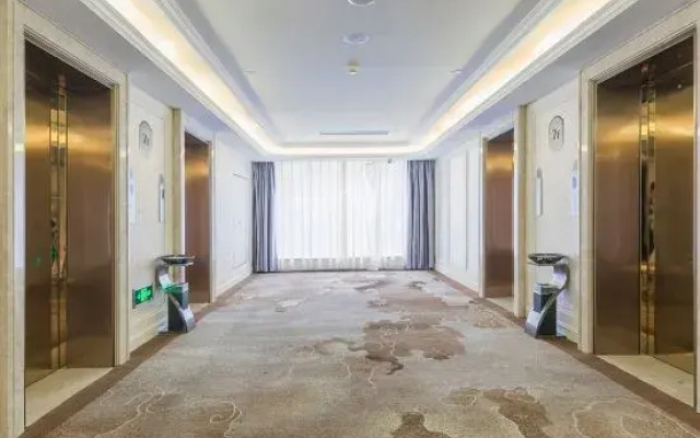 Anfu Jiangjing Hotel