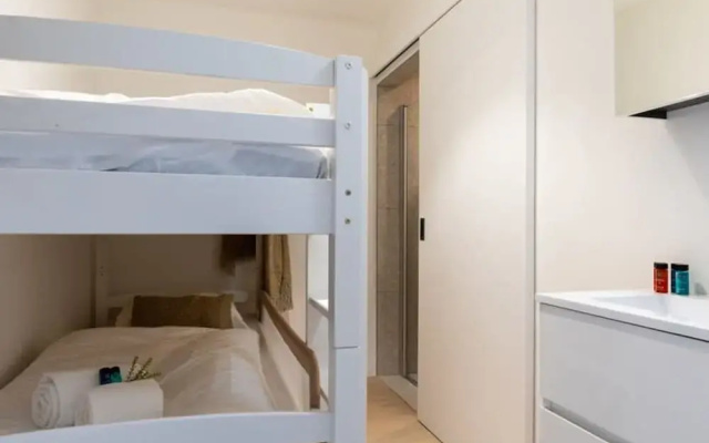 Renovated Apartment With sea View and Parking